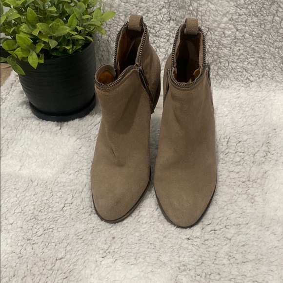 Lucky brand ancle boots - Picture 1 of 8